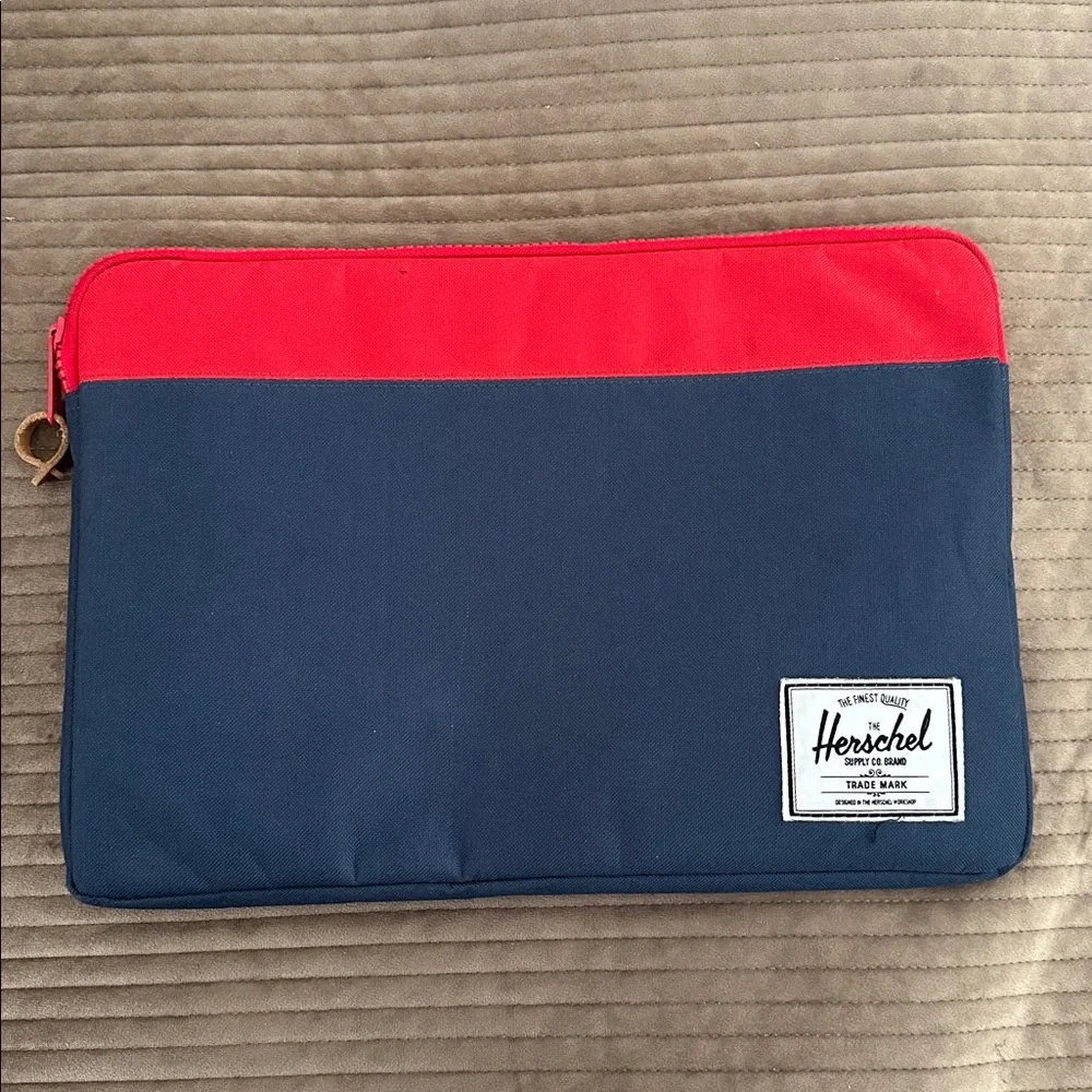 Herschel Supply Co. Red Blue 15” Padded Laptop Sleeve